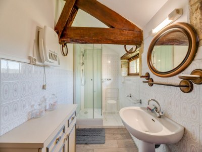 Holiday house Cosy holiday home with garden - Features photo 28