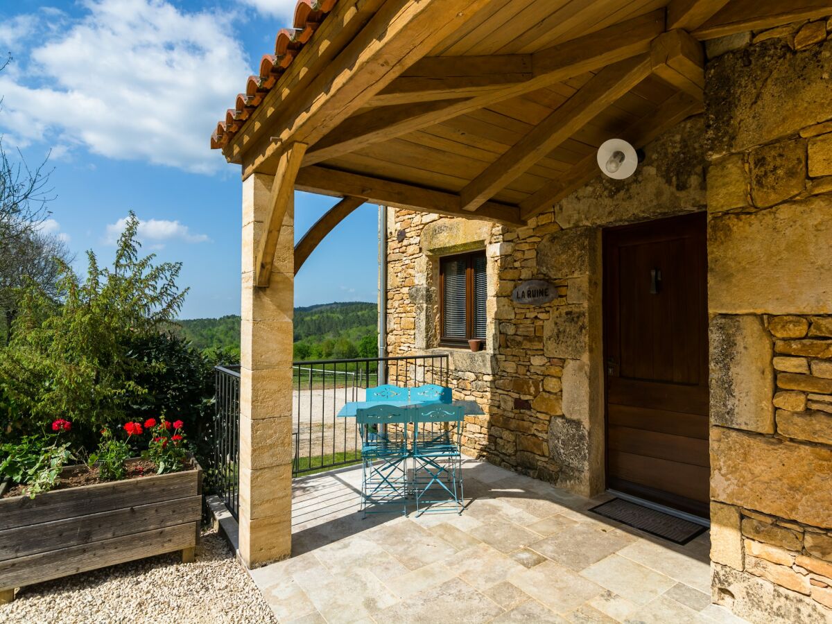 Holiday house Mazeyrolles Waldflucht - Outdoor photo 3