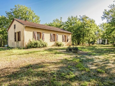Holiday house Holiday home with swimming pool in Black Périgord - Holiday house