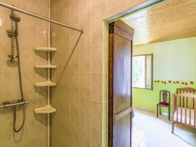 Holiday house Holiday home with swimming pool - Features photo 19