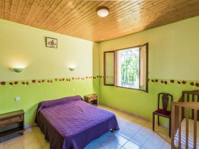 Holiday house Holiday home with swimming pool - Features photo 22