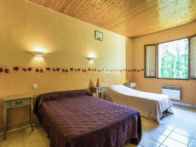 Holiday house Holiday home with swimming pool - Features photo 26