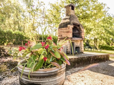 Holiday house Holiday home with swimming pool - Outdoor photo 40