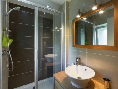 Holiday house Beautiful house with modern interior - Features photo 10