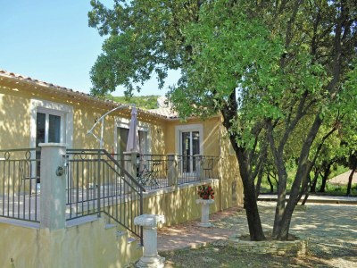 Villa Villa in Lédenon with Private Pool - Outdoor photo 6