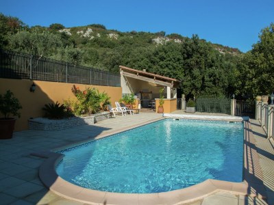 Villa Villa in Lédenon with Private Pool - Outdoor photo 12