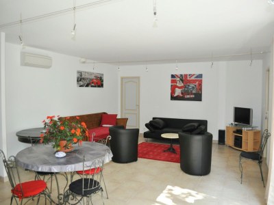 Villa Villa in Lédenon with Private Pool - Features photo 24