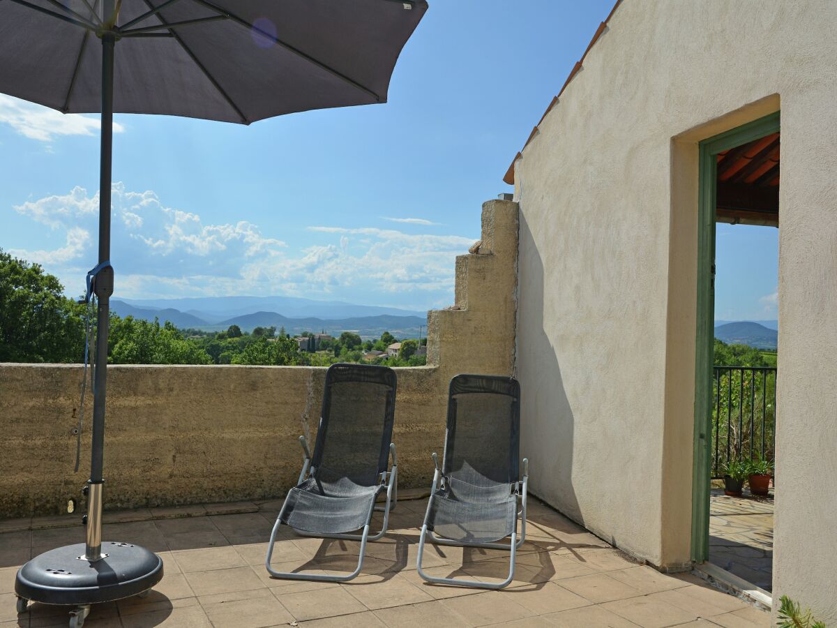 Holiday house Einfache Villa in Barjac mit Swimmingpool - Outdoor photo 3