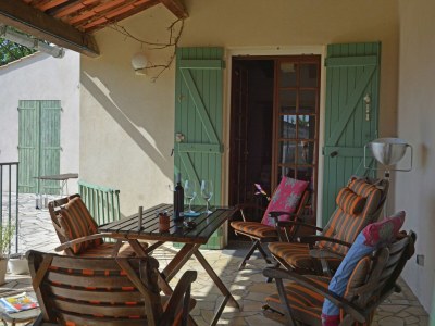 Holiday house Einfache Villa in Barjac mit Swimmingpool - Outdoor photo 7