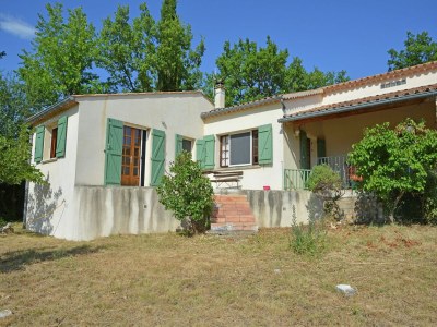 Holiday house Einfache Villa in Barjac mit Swimmingpool - Outdoor photo 9