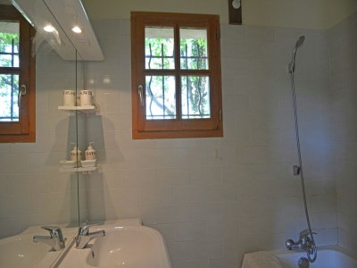 Holiday house Einfache Villa in Barjac mit Swimmingpool - Features photo 25