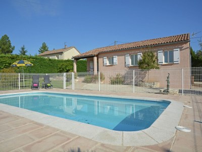 Villa Comfortable villa with swimming pool in Gard - Villa