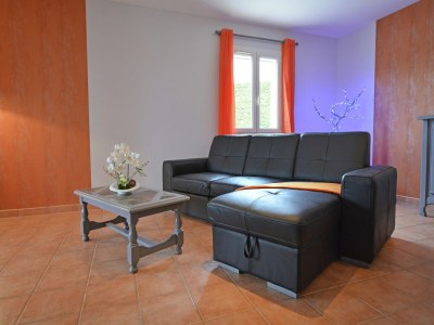 Villa Comfortable villa with swimming pool - Features photo 23