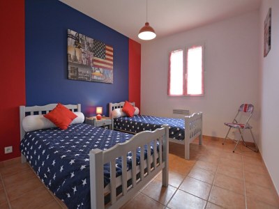 Villa Comfortable villa with swimming pool - Features photo 28