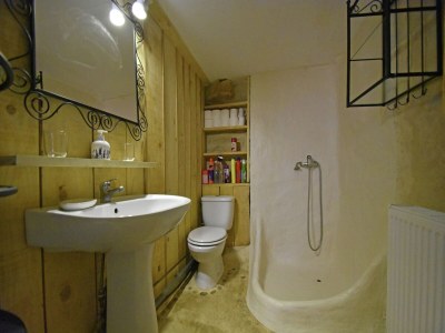 Villa Charming villa with private pool - Features photo 29