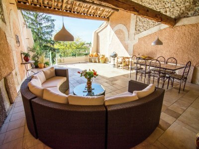 Holiday house Old wine storehouse with terrace and garden - Outdoor photo 7