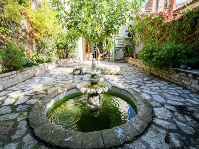 Holiday house Old wine storehouse with terrace and garden - Outdoor photo 13