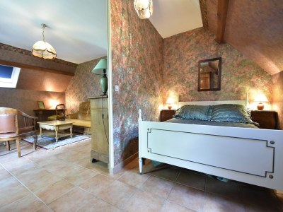 Holiday house Charming holiday home with pool and pond - Features photo 22