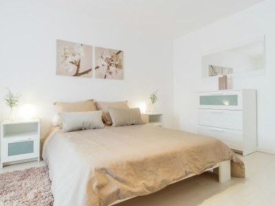 Holiday house Retreat in Beaumont-en-Véron - Features photo 29