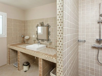 Villa Villa in Cazals mit Pool und See in der Nähe - Features photo 15