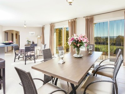 Villa Villa in Cazals mit Pool und See in der Nähe - Features photo 22