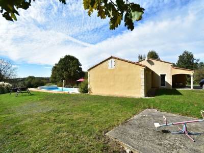 Holiday house Ferienhaus mit privatem Pool in Montcléra - Outdoor photo 11