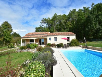 Holiday house Ferienhaus mit privatem Pool in Montcléra - Outdoor photo 12