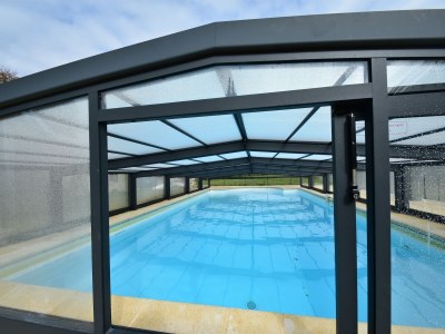 Holiday house Spacious holiday home with private pool - Outdoor photo 7