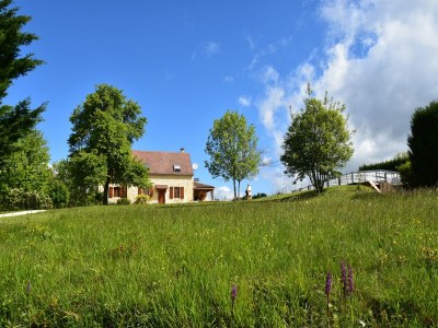 Holiday house Spacious holiday home with private pool - Outdoor photo 11