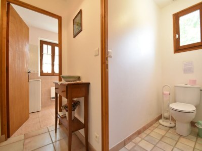 Holiday house Spacious holiday home with private pool - Features photo 26