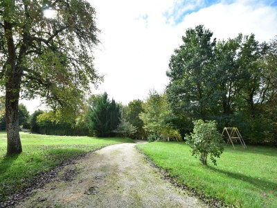 Holiday house Spacious holiday home with private pool - Environment photo 34
