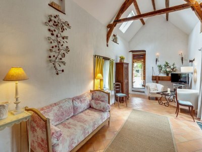 Holiday house Historic Loire Hideaway - Features photo 19