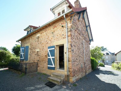 Holiday house Unique holiday home in Saint-Honoré-les-Bains - Outdoor photo 2