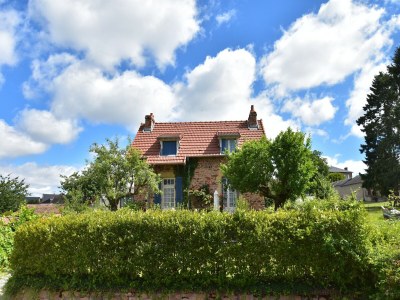 Holiday house Unique holiday home in Saint-Honoré-les-Bains - Outdoor photo 4