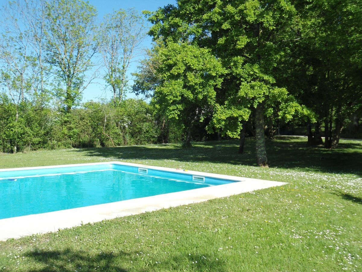 Holiday house Luxuriöses Ferienhaus mit privatem Pool - Outdoor photo 5