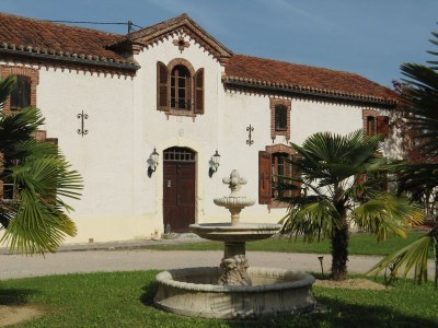 Holiday house Luxuriöses Ferienhaus mit privatem Pool - Outdoor photo 11