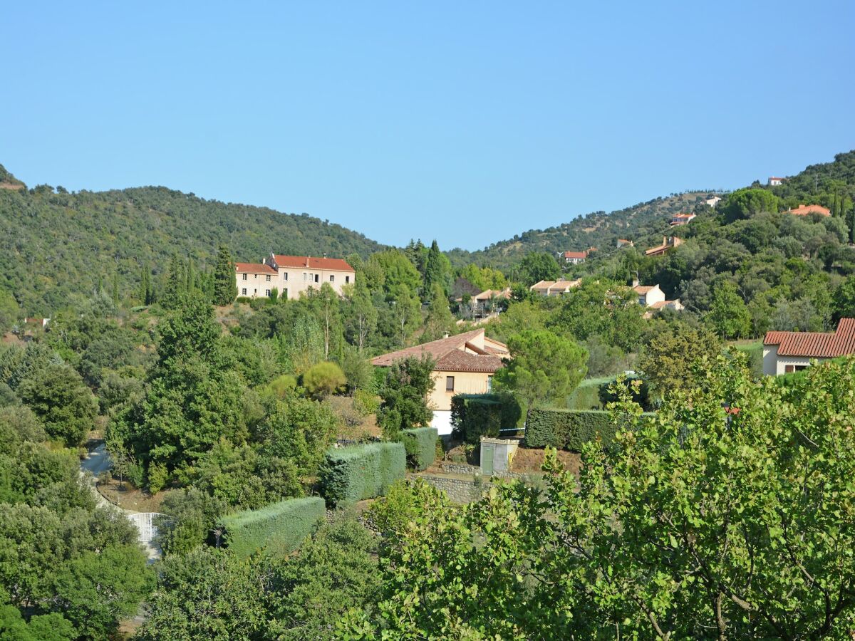 Villa Villa in Le Boulou with Scenic Hilltop Views - Outdoor photo 2