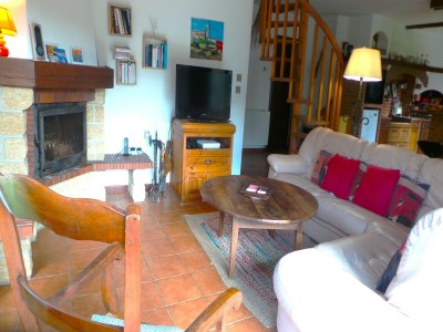 Villa Villa in Le Boulou with Scenic Hilltop Views - Features photo 17