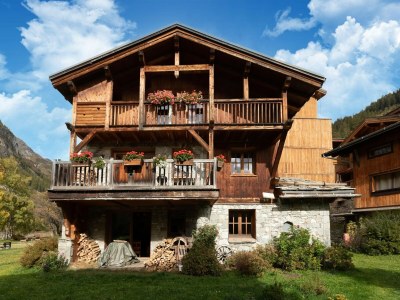 Chalet Lake-view chalet in Tignes, close to ski area in Tignes - Chalet