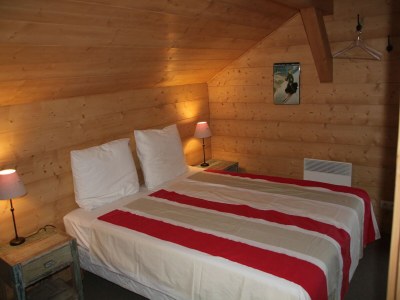 Chalet Chalet in Les Gets with Ski-In/Ski-Out Access - Features photo 21