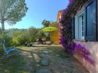 Holiday house Holiday Home in Bormes-les-Mimosas with Pool - Outdoor photo 9