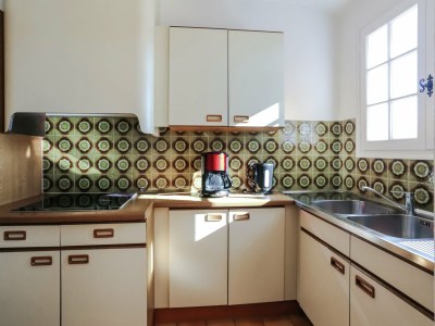 Holiday house Holiday Home in Bormes-les-Mimosas with Pool - Features photo 18