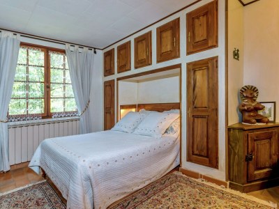 Holiday house Holiday Home in Le Luc with Pool & Vineyards - Features photo 17