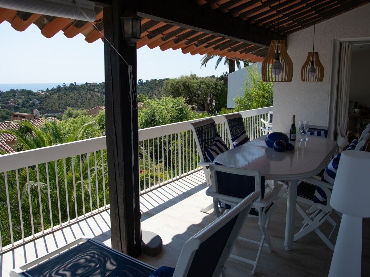 Villa Gorgeous Villa Les Issambres with Swimming Pool - Outdoor photo 4