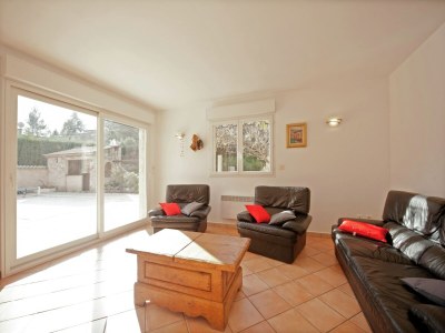 Villa Villa in Provence with Pool and Garden - Features photo 12