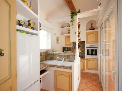 Villa Villa in Provence with Pool and Garden - Features photo 13