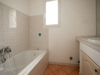 Villa Villa in Provence with Pool and Garden - Features photo 26