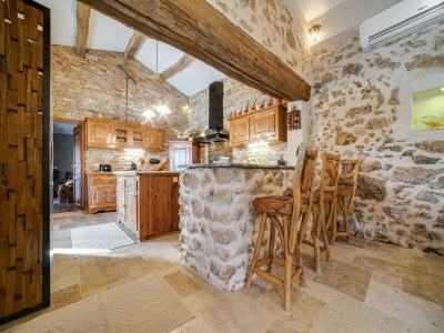 Holiday house Steinhaus in Frankreich mit Pool - Features photo 25