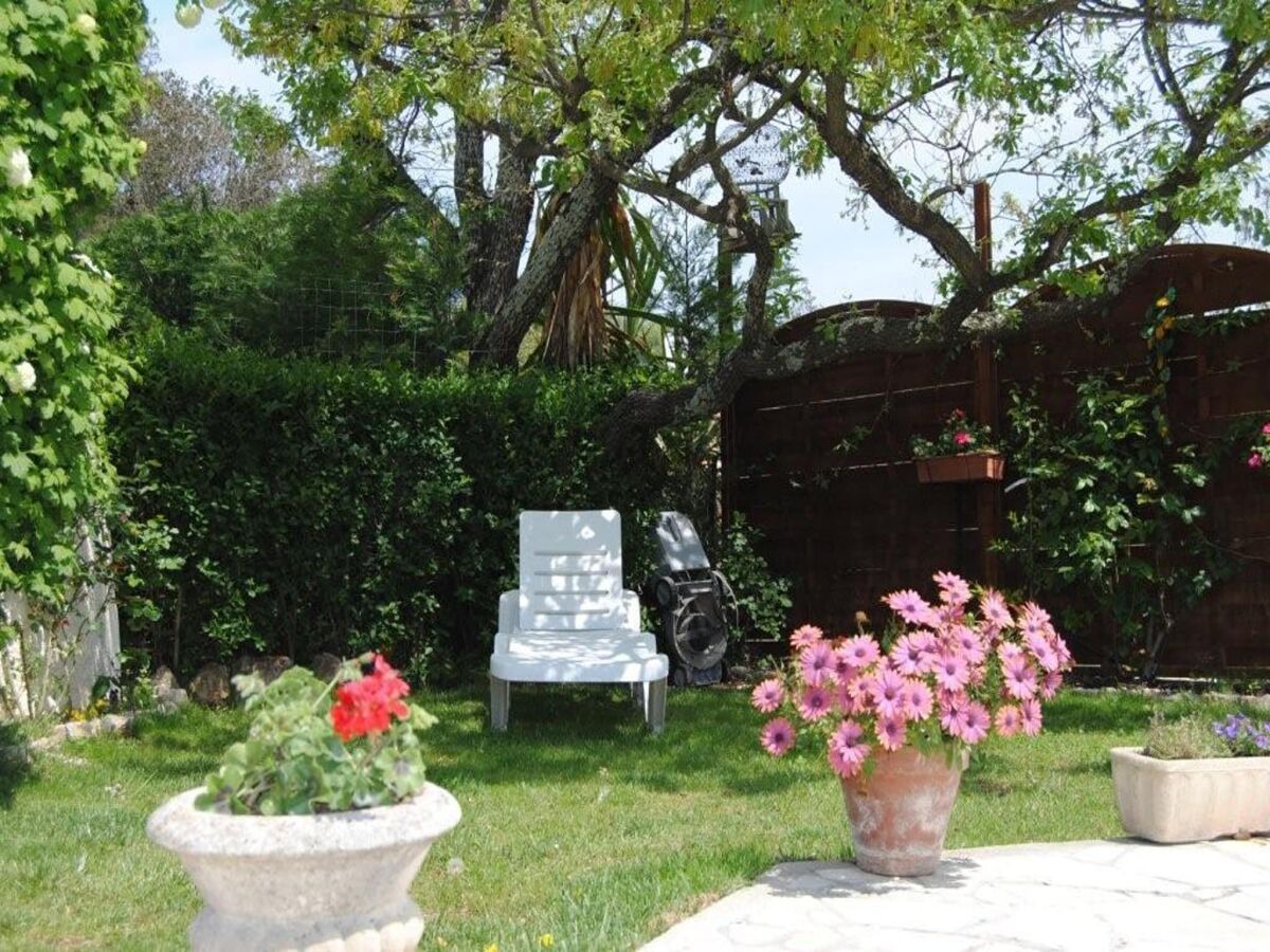 Holiday house Villa in Bagnols mit Pool & Naturparks - Outdoor photo 4