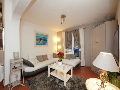 Holiday house Villa in Bagnols mit Pool & Naturparks - Features photo 13